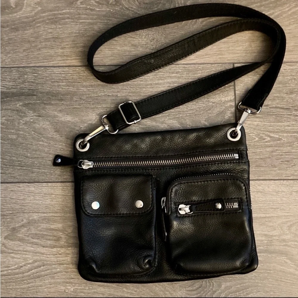 Fossil Black Leather Crossbody Bag with Silver Accents